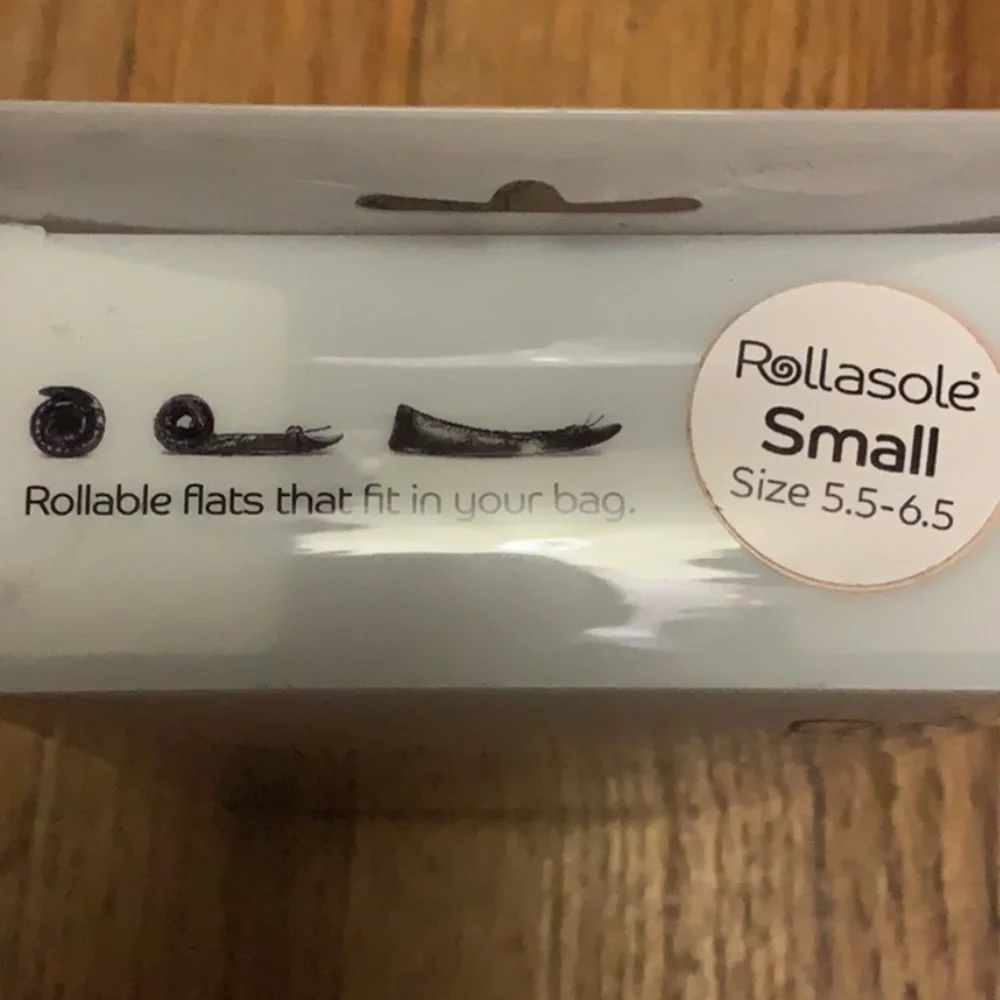 NWT Rollasole Rollable Flats | Size 6.5 | Black & Cream | Perfect Event Shoes - Picture 4 of 4